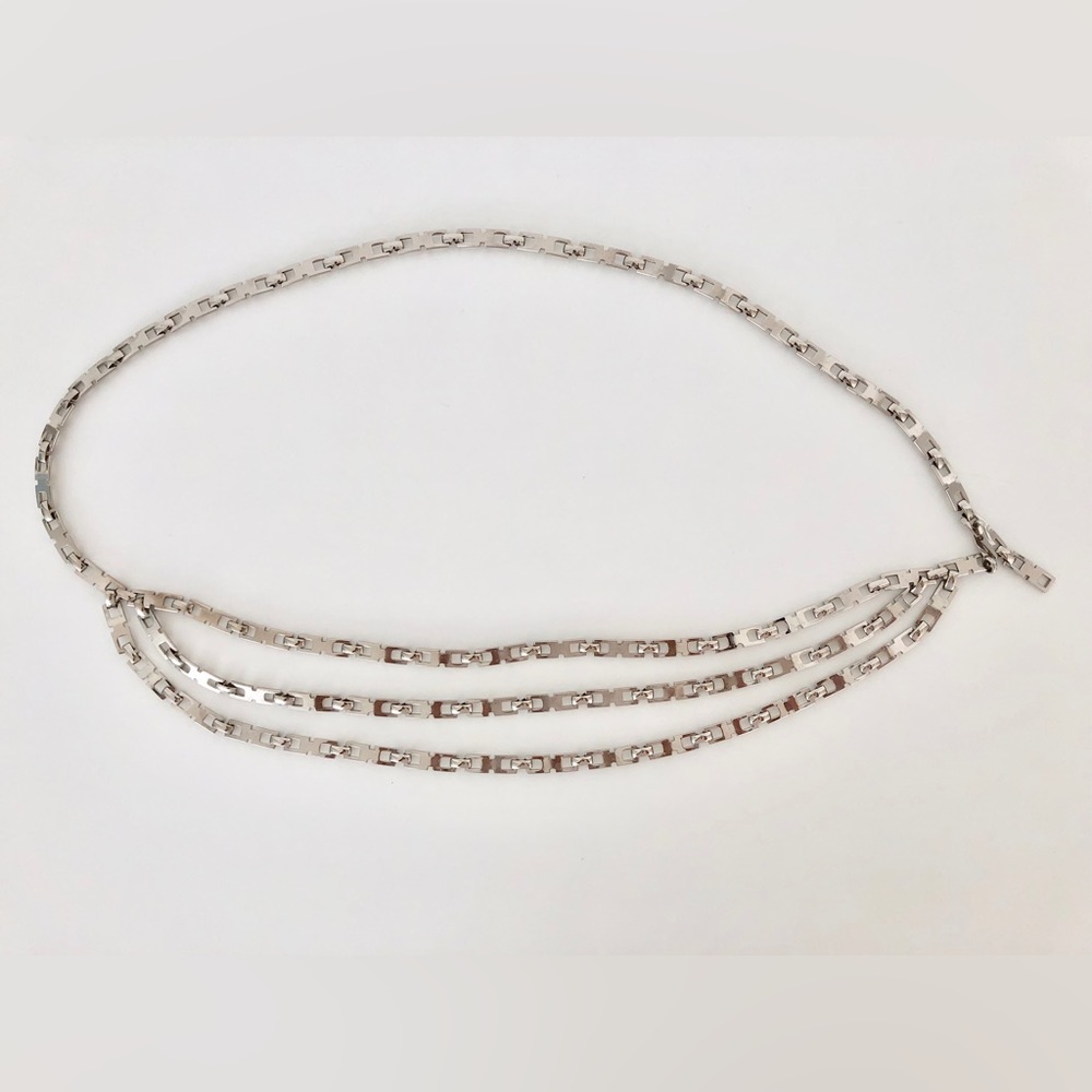 Adjustable Silvertone Draped Chainlink Belt